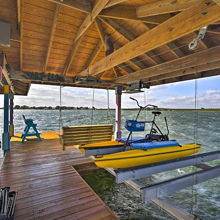 Waterfront Lake Placid Home With Dock And Fire Pit Luaran gambar