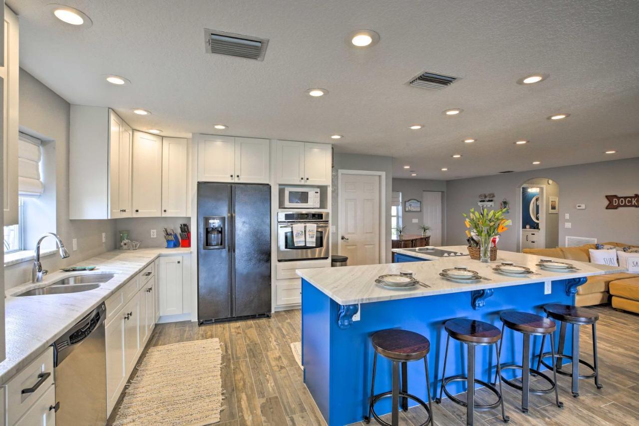 Waterfront Lake Placid Home With Dock And Fire Pit Luaran gambar